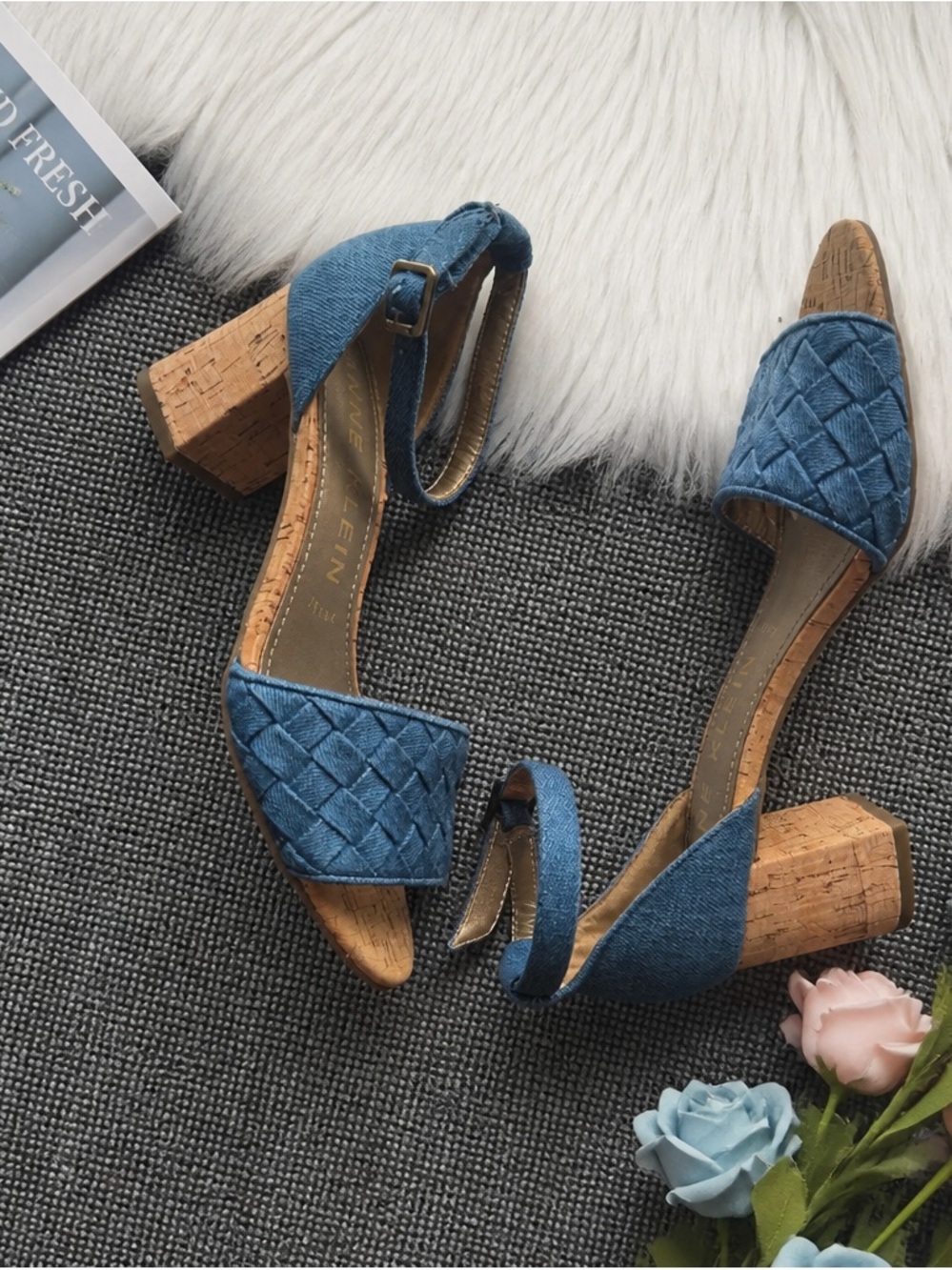 Women's Carine Heeled Sandal - Picture 2 of 4